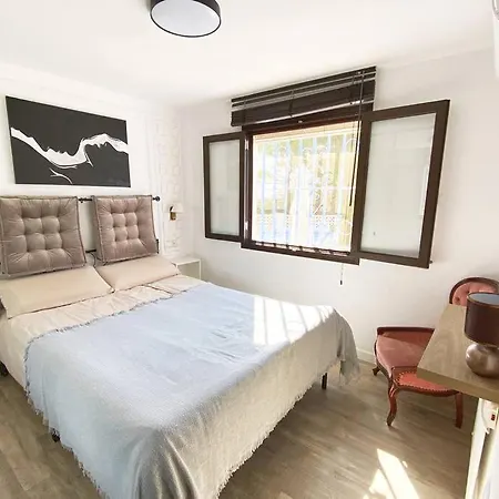 Entire By The Sea With Private Garden And Mini Pool Torrevieja