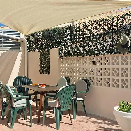 Villa Entire By The Sea With Private Garden And Mini Pool *