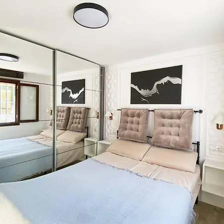 Entire By The Sea With Private Garden And Mini Pool *