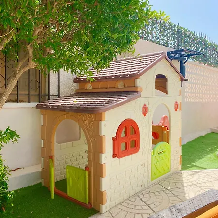 Entire By The Sea With Private Garden And Mini Pool ヴィラ トレビエハ