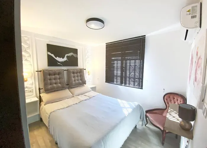 Entire By The Sea With Private Garden And Mini Pool Villa Torrevieja