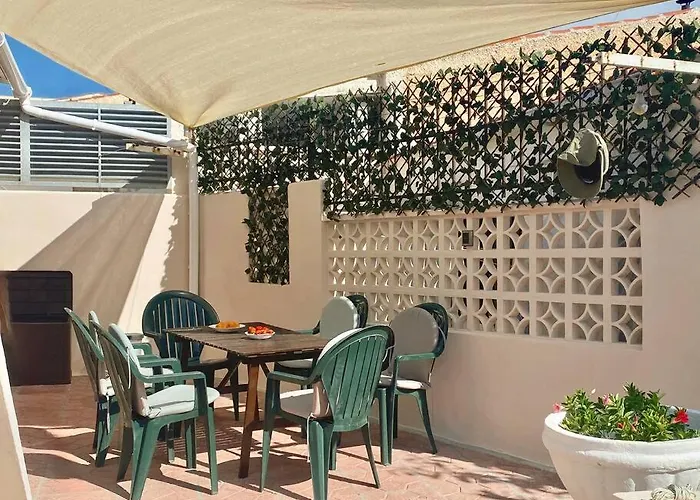 Villa Entire By The Sea With Private Garden And Mini Pool *