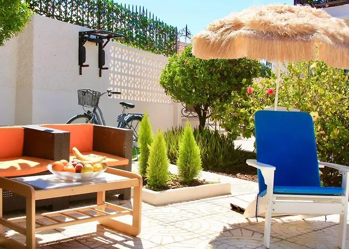 Entire By The Sea With Private Garden And Mini Pool